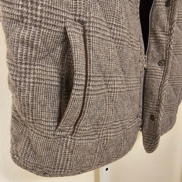 PETER MILLAR Men's Wool Quilted Lined Zipper & Button Gray Plaid Vest Sz L - Picture 6 of 15